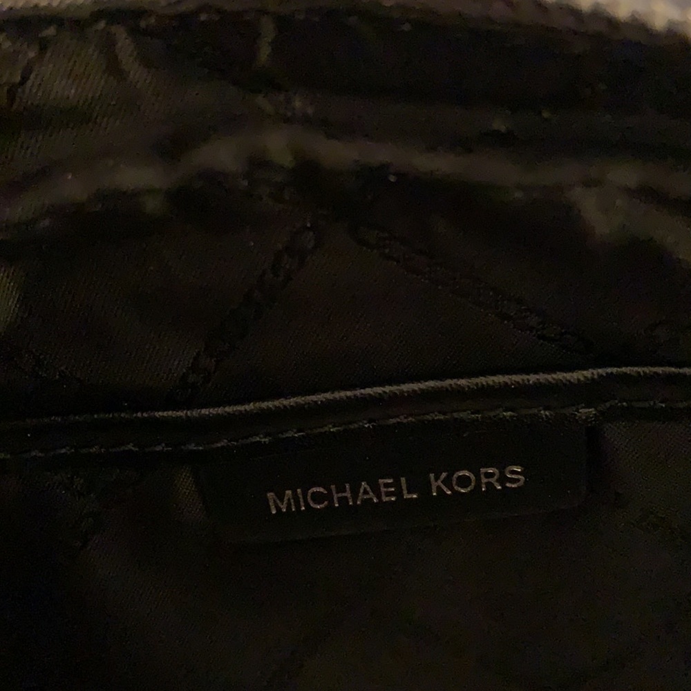 NWOT Michael Kors Beautiful Camera Bag Leopard New fun bag with chain strap. - Picture 8 of 11